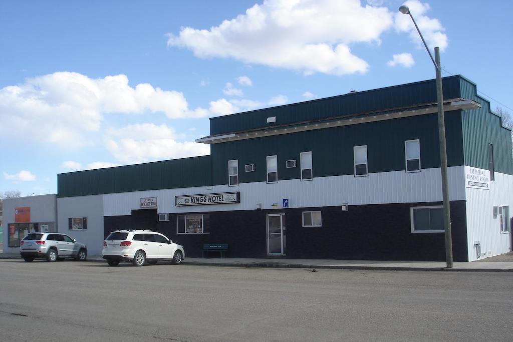 King'S Hotel & Motel By Elevate Rooms Shaunavon 外观 照片