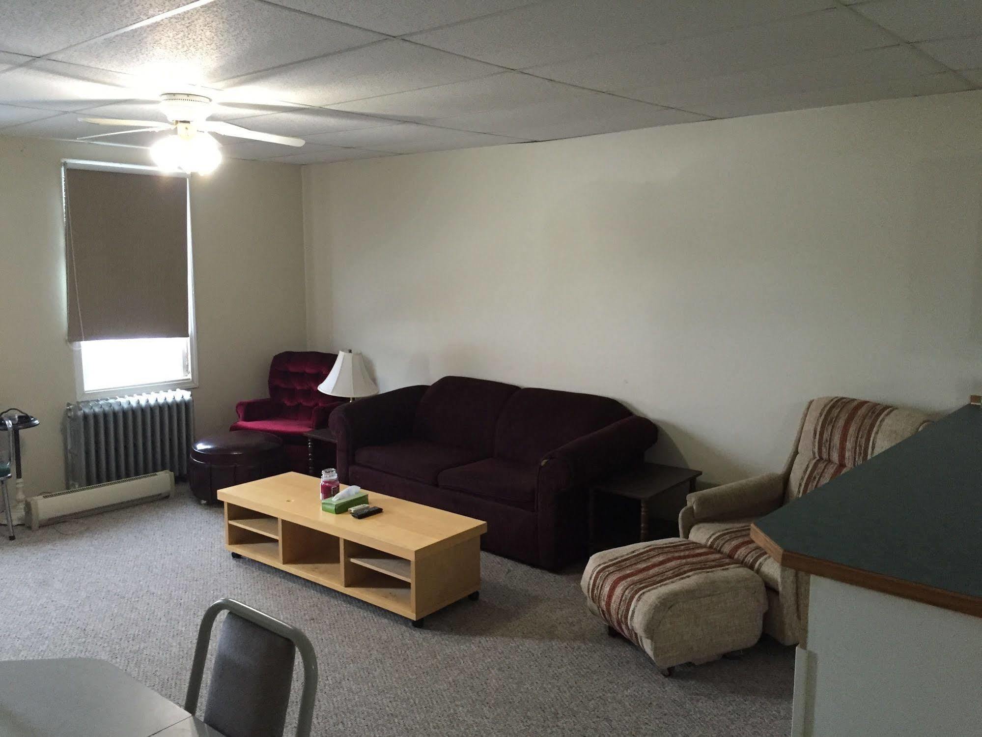King'S Hotel & Motel By Elevate Rooms Shaunavon 外观 照片